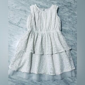 Off white lace dress size 5T
